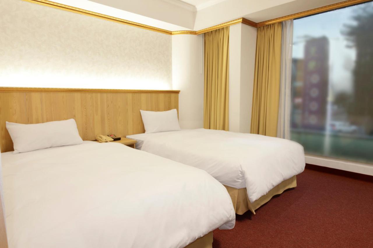 Hotel Avenue Sin-ču Exteriér fotografie