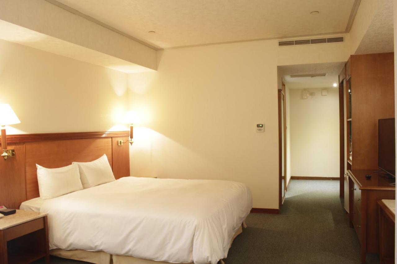 Hotel Avenue Sin-ču Exteriér fotografie