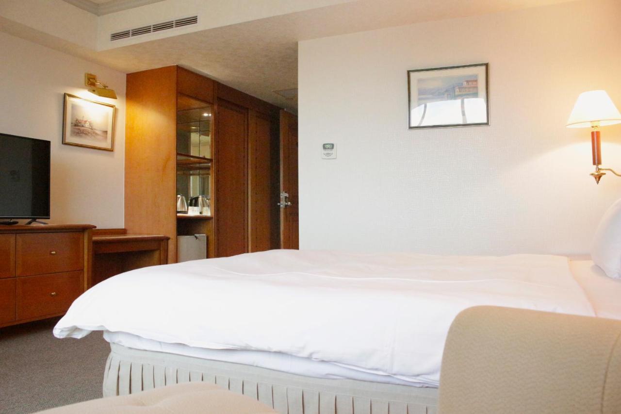 Hotel Avenue Sin-ču Exteriér fotografie