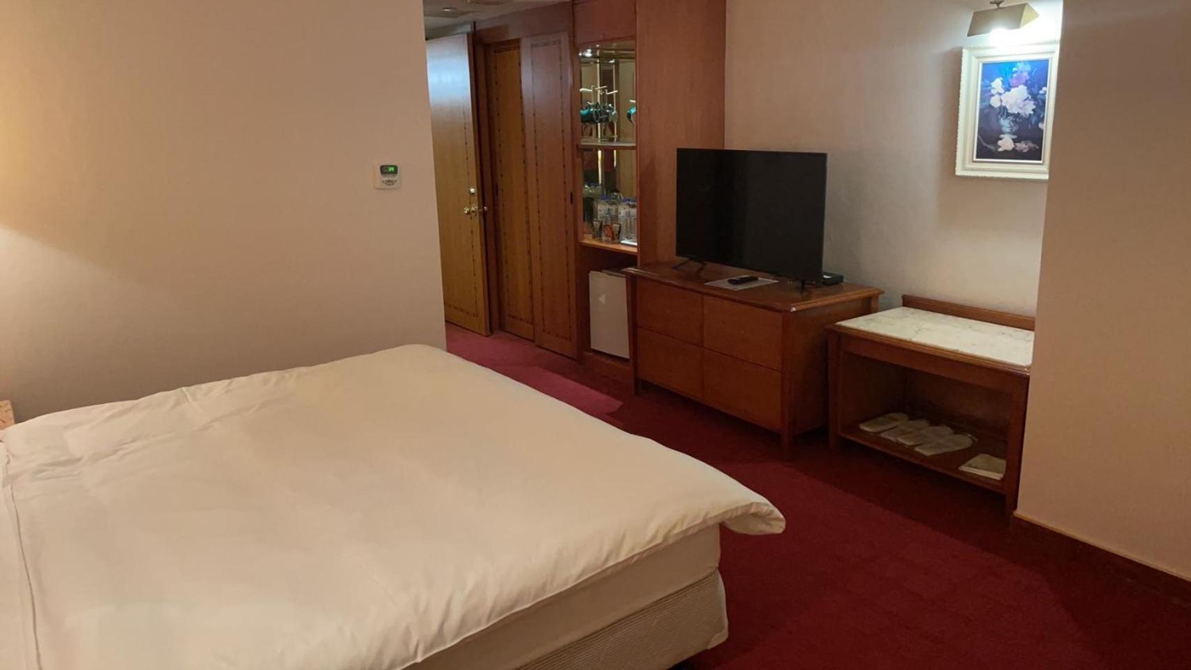 Hotel Avenue Sin-ču Exteriér fotografie