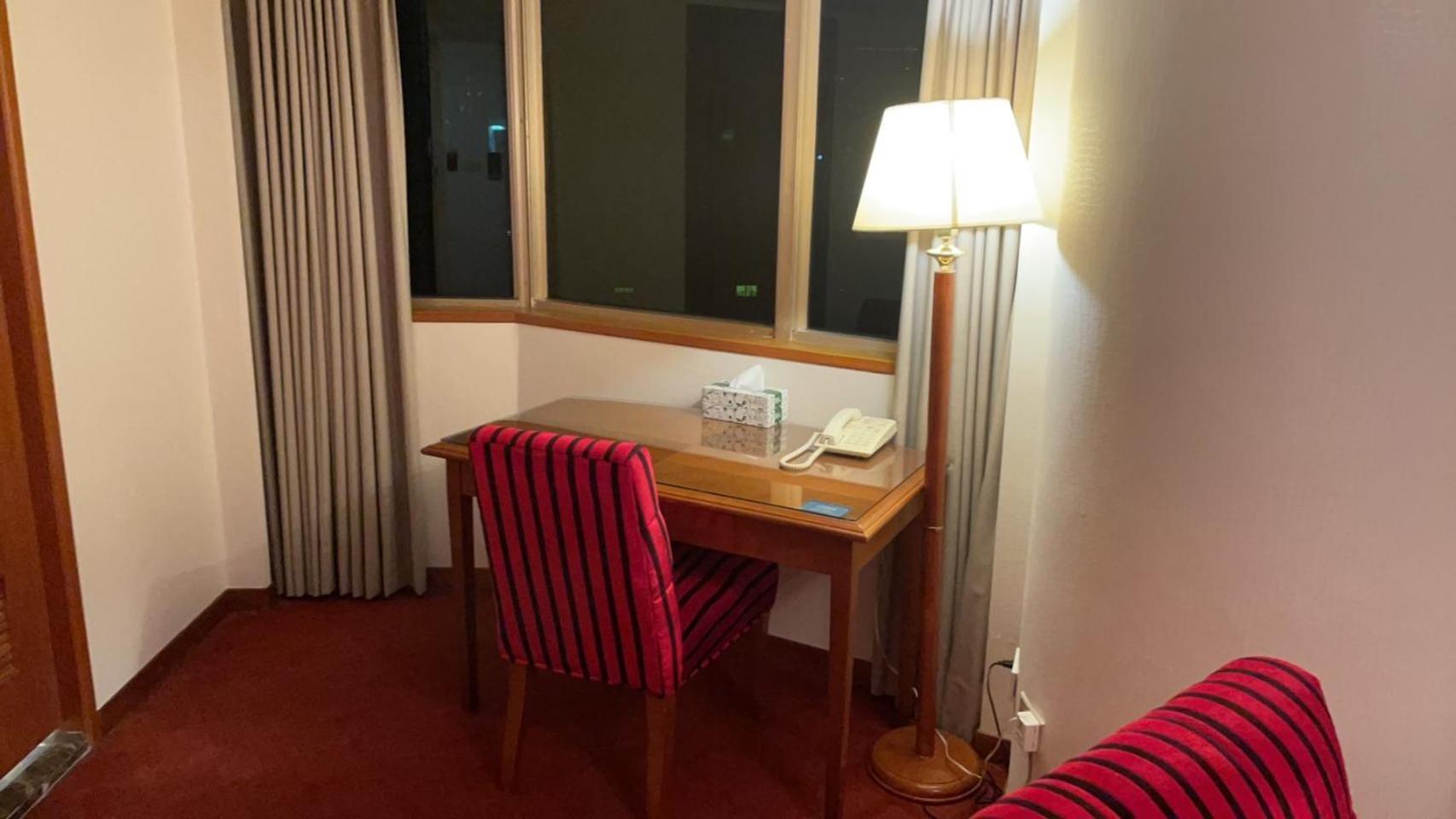 Hotel Avenue Sin-ču Exteriér fotografie