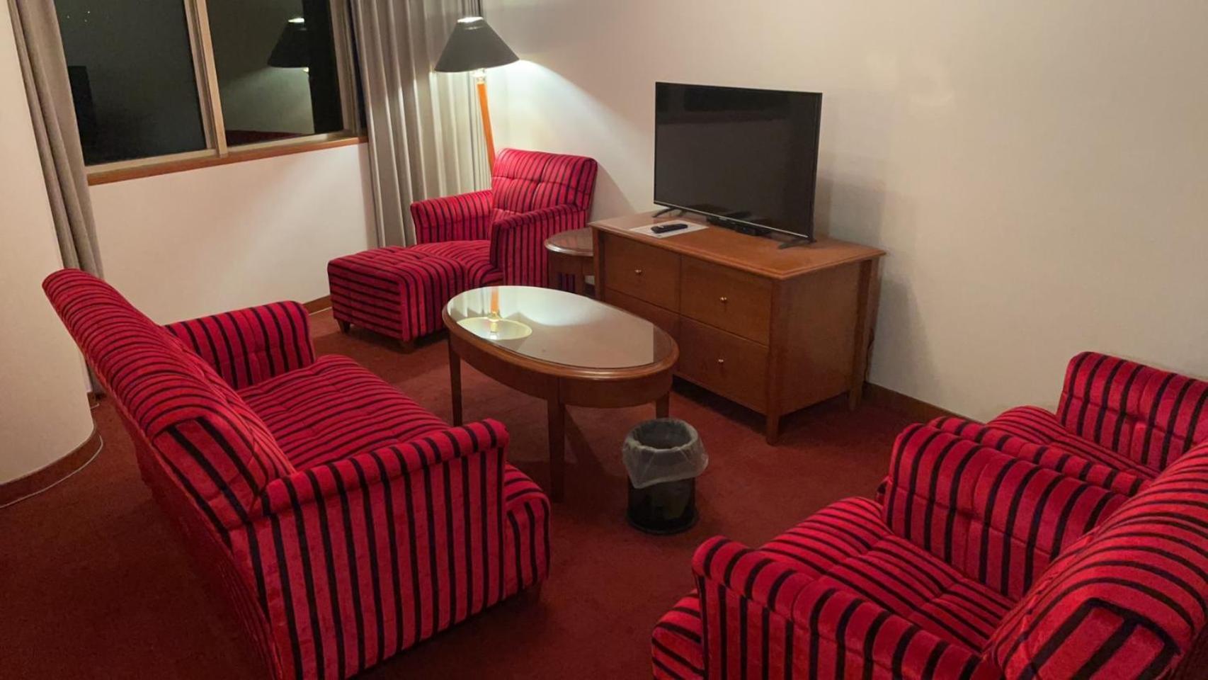 Hotel Avenue Sin-ču Exteriér fotografie