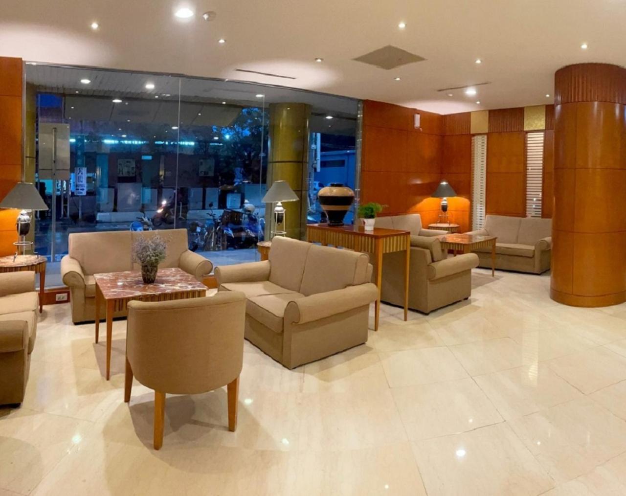 Hotel Avenue Sin-ču Exteriér fotografie